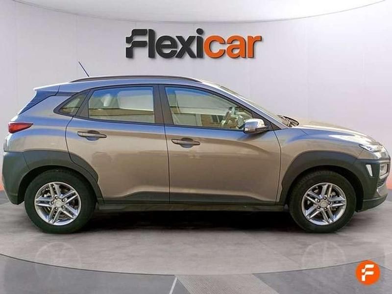 Usado Hyundai Kona 120 HP (88 kW) 2018 Cinzento SUV