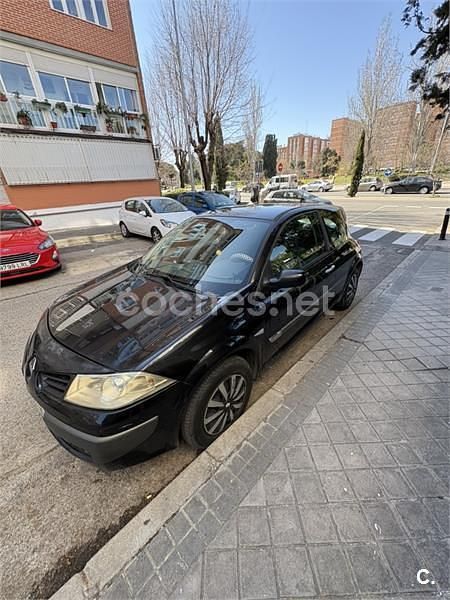 Usado Renault Mégane II 85 CV (62 kW) 2006 Negro Berlina