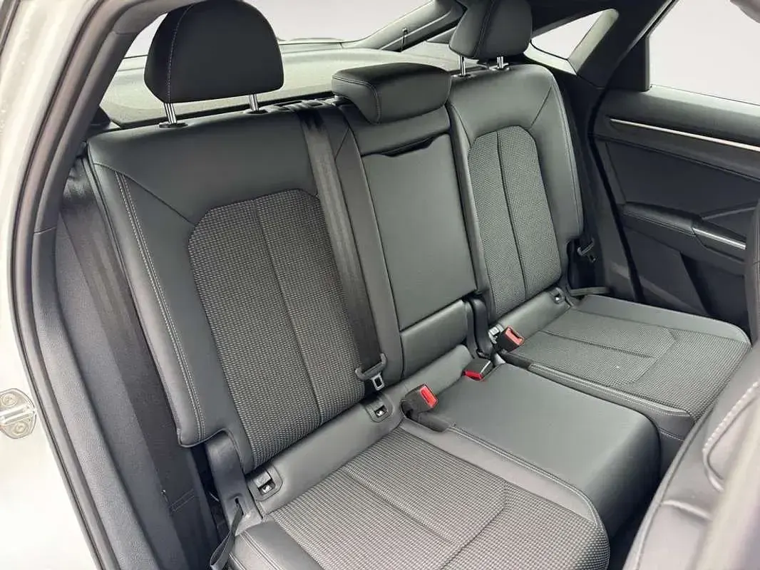Usado Audi Q3 Sportback S-Line 245 CV (180 kW) 2024 Blanco SUV