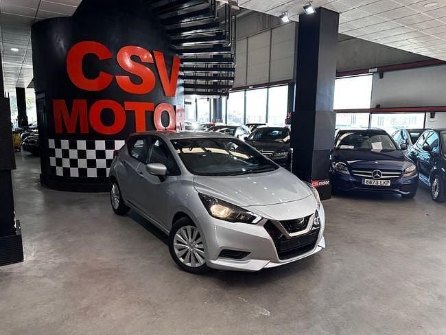 Usado Nissan Micra Tekna 92 CV (67 kW) 2022 Gris Utilitario