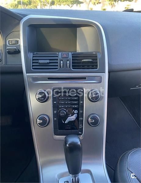 Używany Volvo XC60 Summum 163 KM (119 kW) 2011 Biały SUV