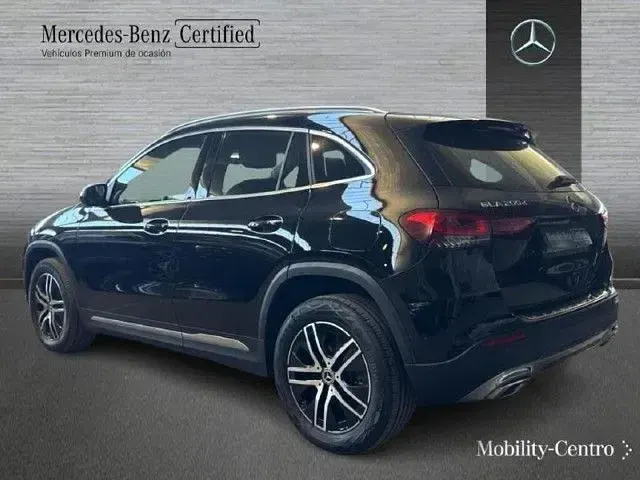 Usado Mercedes GLA200 Progressive 150 CV (110 kW) 2023 Negro noche SUV