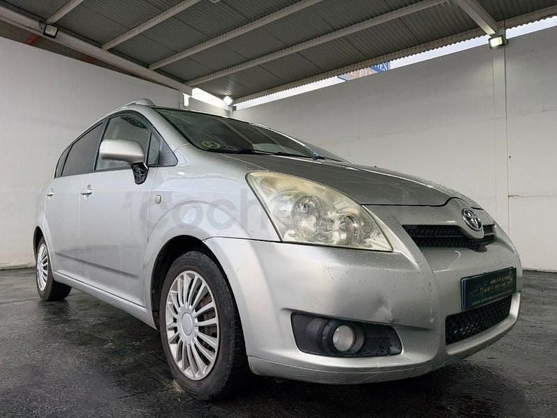 Usado Toyota Corolla Verso Luna 136 CV (100 kW) 2007 Gris / plata Monovolumen