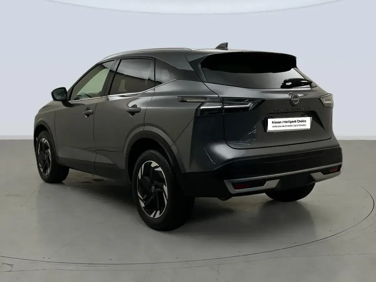 Usado Nissan Qashqai N-Connecta 140 CV (102 kW) 2024 Gris SUV