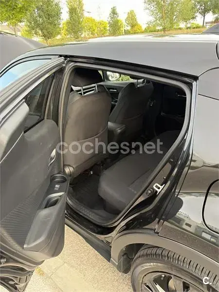 Usado Toyota C-HR Active 140 CV (102 kW) 2023 Negro SUV