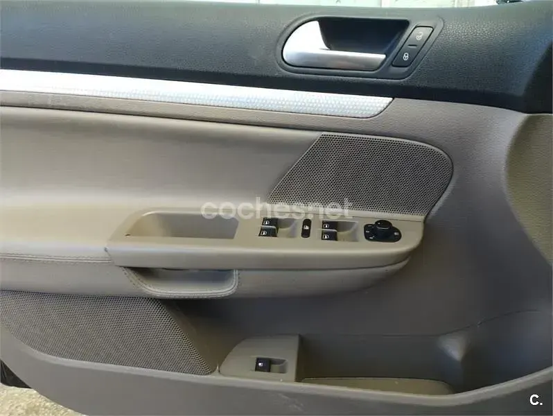 Usado VW Golf V R 250 CV (183 kW) 2007 Negro Berlina