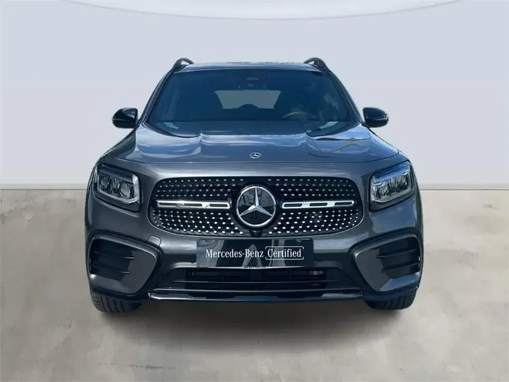 Nuevo Mercedes GLB200 150 CV (110 kW) 2026 Gris montaña SUV
