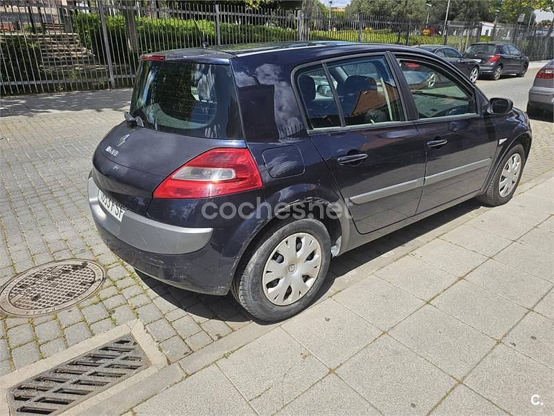 Usado Renault Mégane II Extreme 105 CV (77 kW) 2007 Azul Berlina