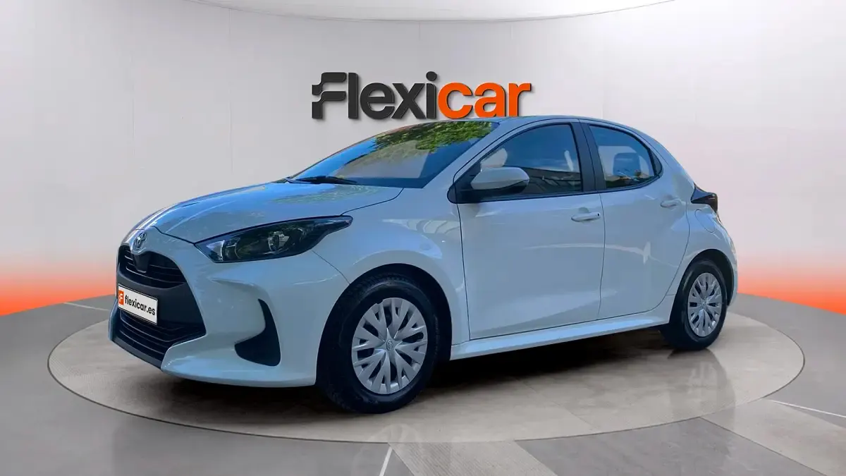 Usado Toyota Yaris Edition 125 CV (91 kW) 2023 Blanco Utilitario