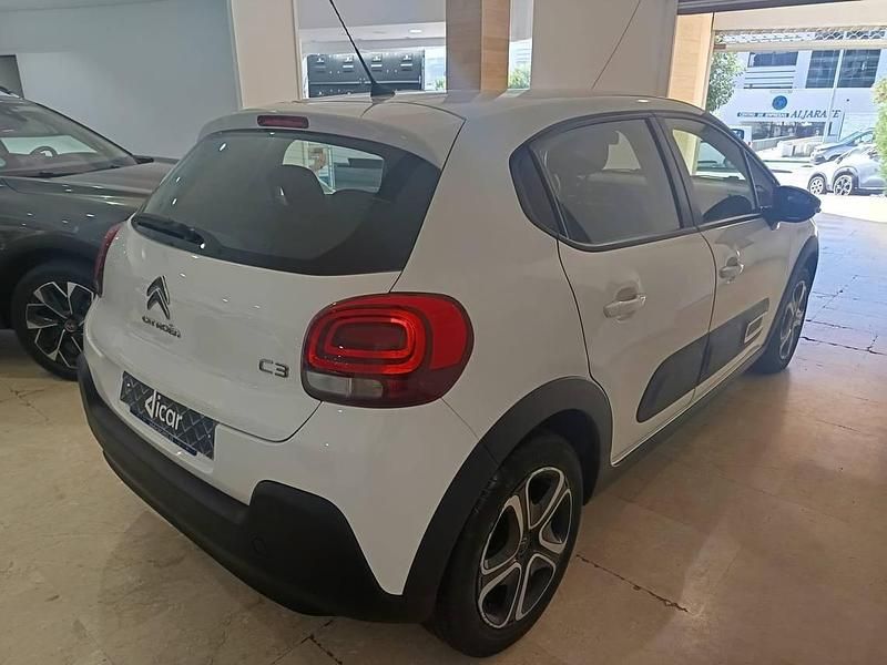 Usado Citroën C3 Feel 102 CV (75 kW) 2021 Blanco Utilitario