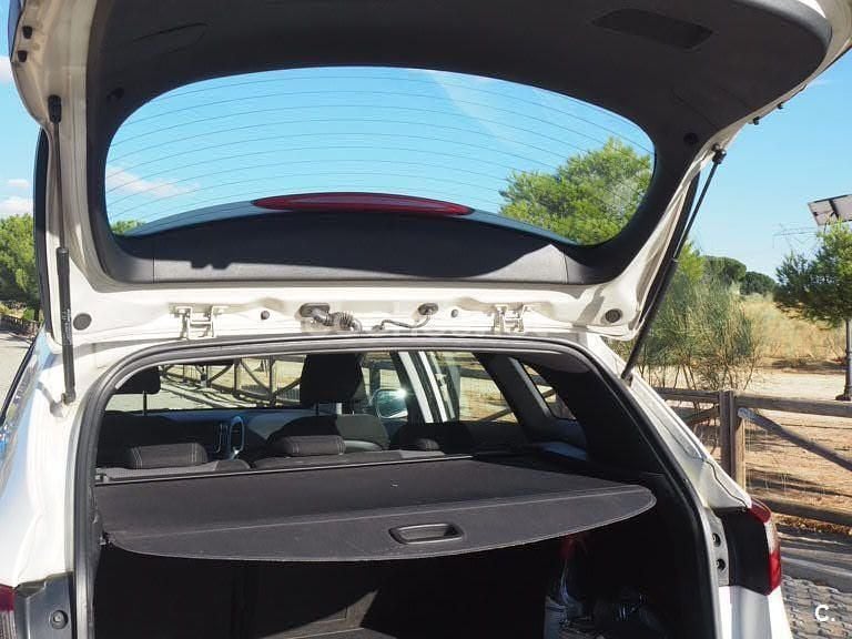 Blanco Usado 2012 Hyundai i30 Familiar | 4000 € (Precio justo) - Imagen 1/4