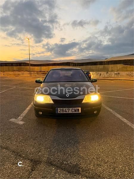 Usado Renault Laguna II Dynamique 120 CV (88 kW) 2003 Negro Berlina
