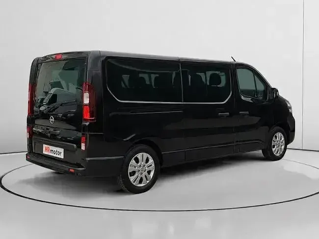 Usado Nissan Primastar Acenta 150 CV (110 kW) 2025 Negro Monovolumen