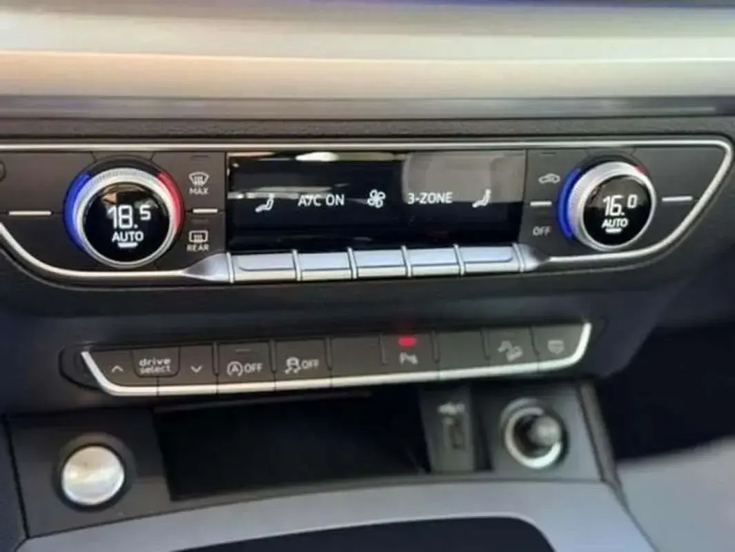 Usado Audi Q5 Advanced 190 CV (139 kW) 2020 Azul SUV