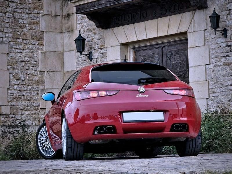 Usado Alfa Romeo Brera 200 CV (147 kW) 2010 Rojo Coupe