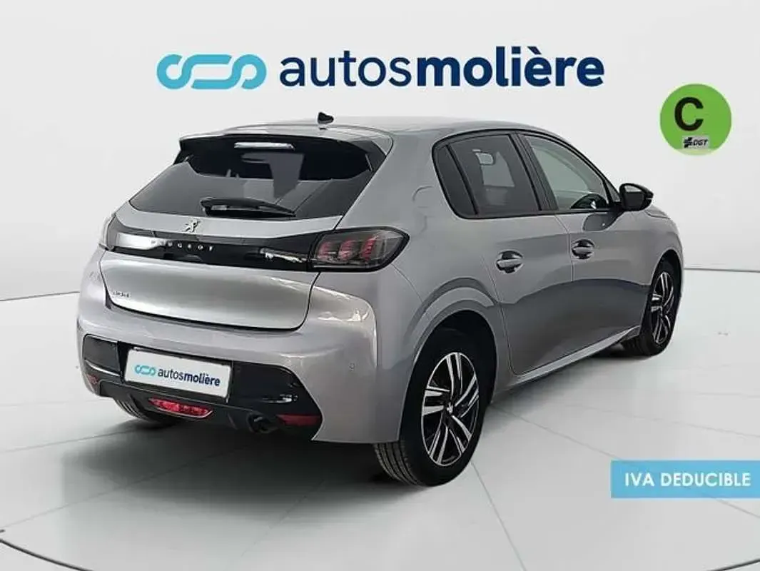 Usado Peugeot 208 Allure 102 CV (75 kW) 2023 Gris Utilitario