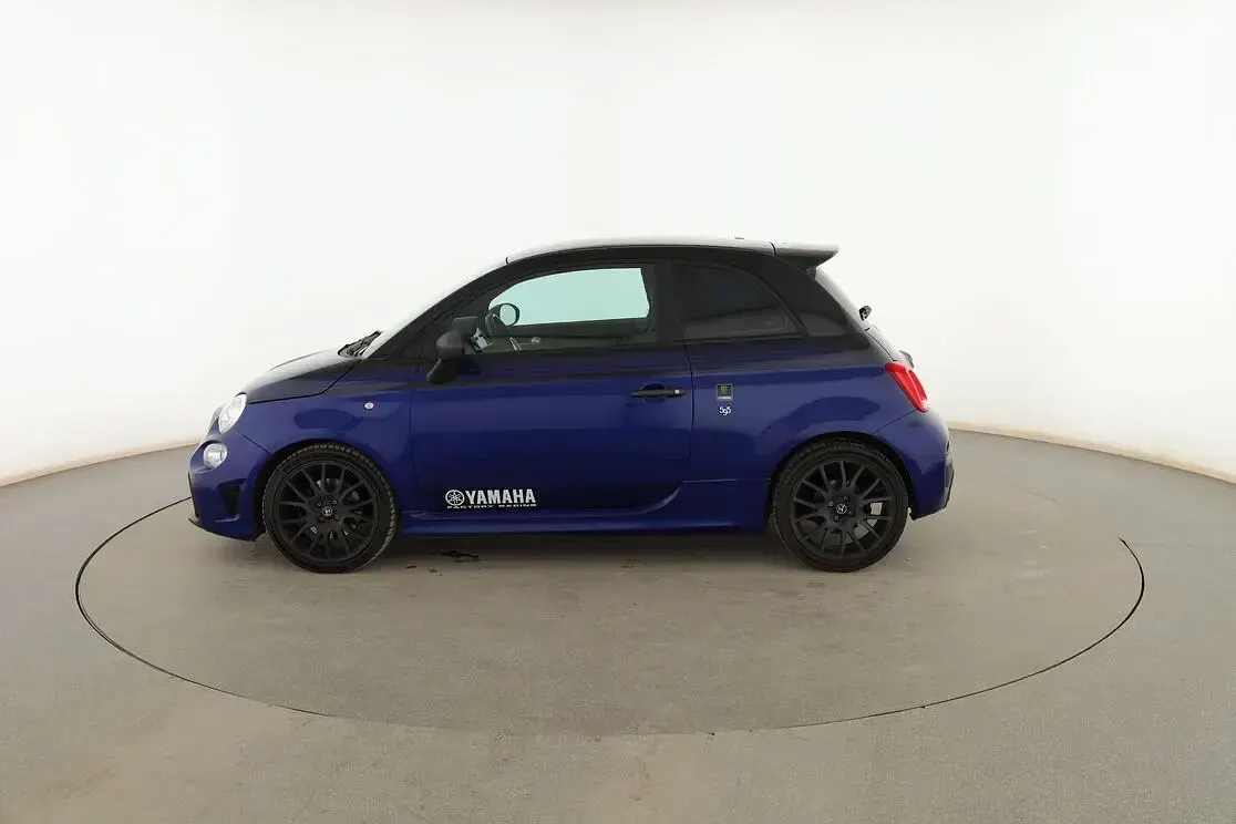 Usado Abarth 500 165 CV (121 kW) 2021 Azul Utilitario