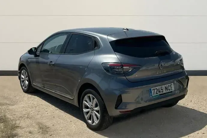 Usado Renault Clio Evolution 100 CV (73 kW) 2025 Utilitario
