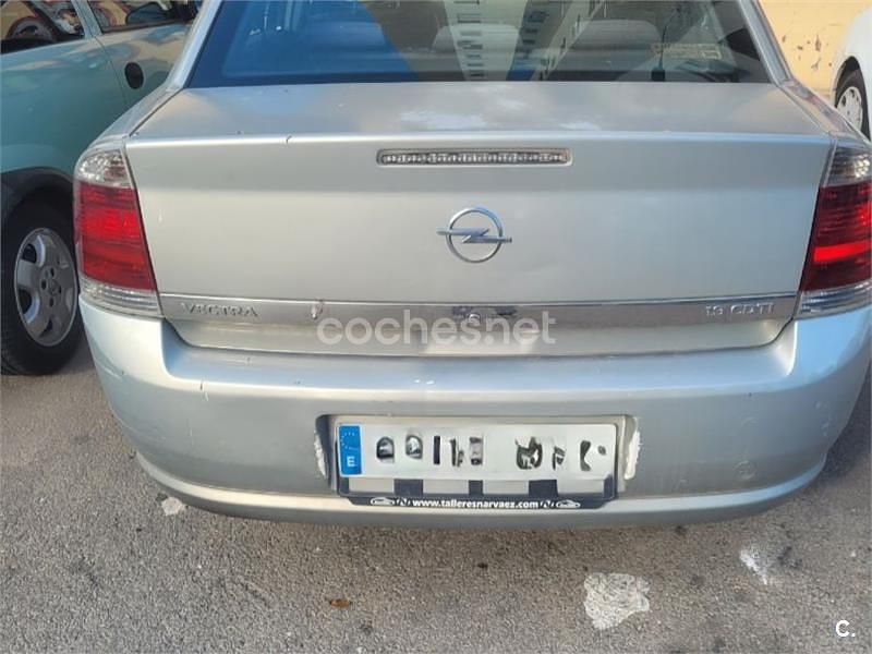 Beige Usado 2006 Opel Vectra Elegance Berlina | 2500 € (Precio justo) - Imagen 1/4