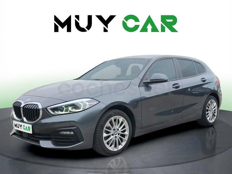 Usado BMW 118 Comfort Edition 150 CV (110 kW) 2020 Gris / plata Utilitario