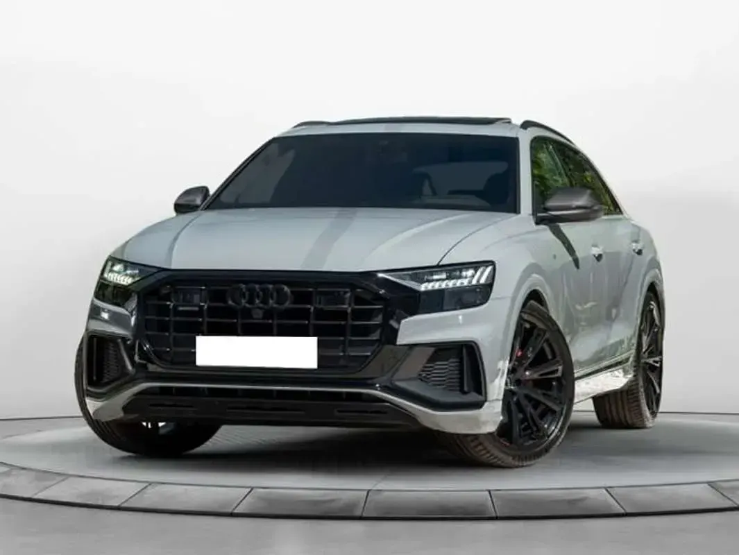 Usado Audi Q8 S-Line 286 CV (210 kW) 2023 Gris SUV