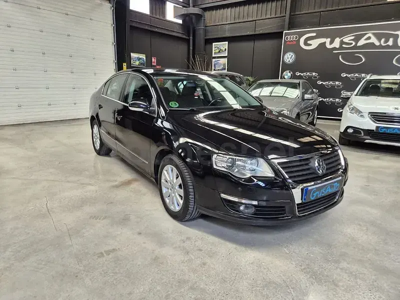 Usado VW Passat Highline 160 CV (117 kW) 2008 Negro Familiar