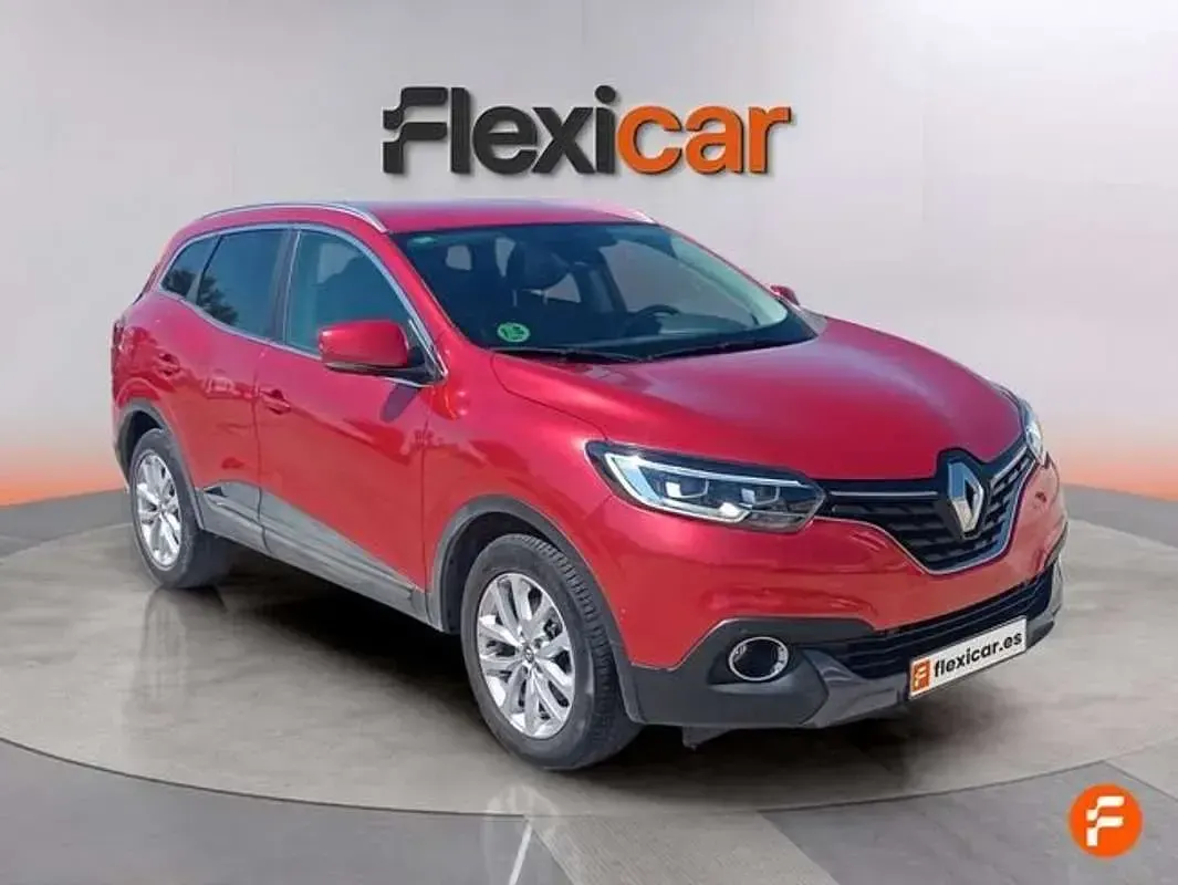 Usado Renault Kadjar LIMITED 131 CV (96 kW) 2018 Rojo SUV