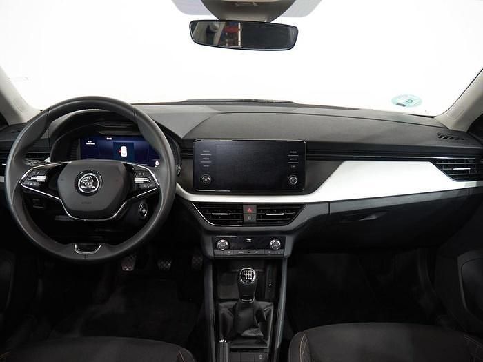 Nuevo Skoda Kamiq Selection 95 CV (69 kW) 2025 Gris SUV
