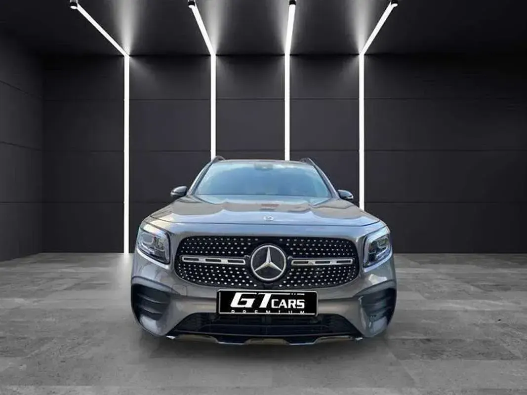 Usado Mercedes GLB200 AMG 150 CV (110 kW) 2022 Gris SUV
