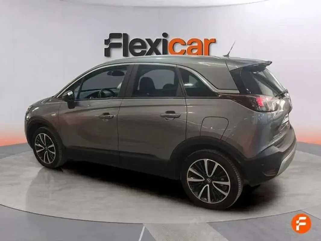 Usado Opel Crossland X Innovation 131 CV (96 kW) 2019 Gris SUV