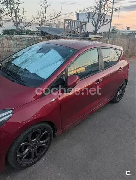 Usado Ford Fiesta ST-Line 125 CV (91 kW) 2018 Rojo Utilitario