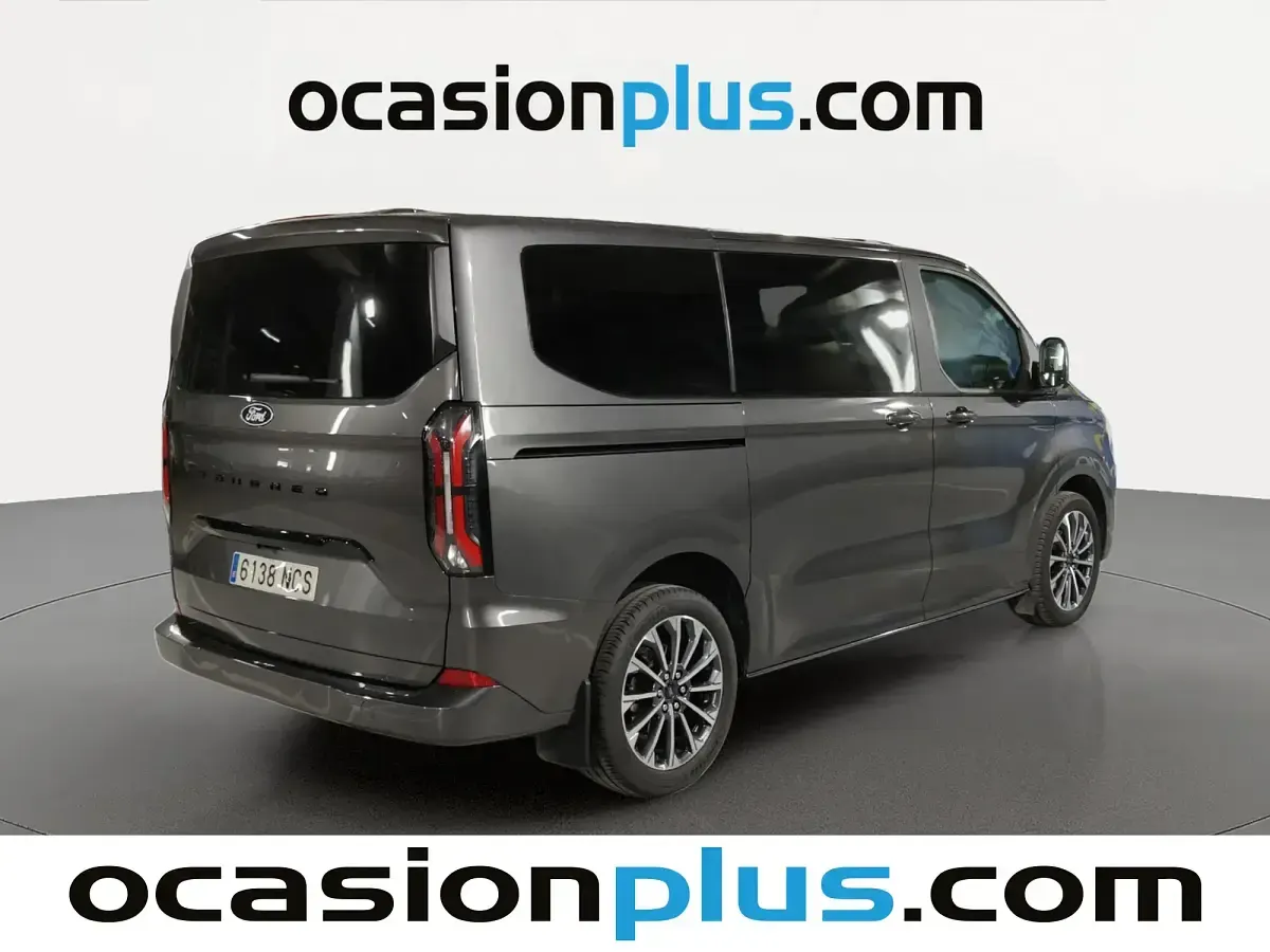 Usado Ford Tourneo Custom Titanium X 170 CV (125 kW) 2025 Gris Van
