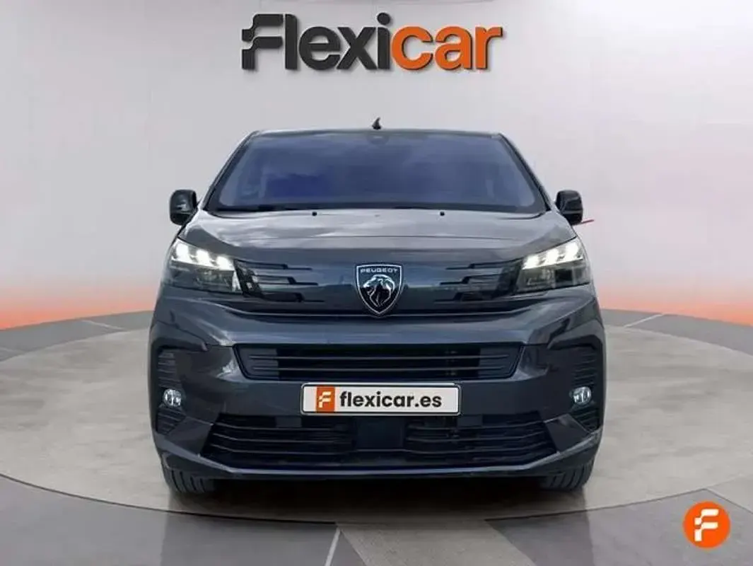 Usado Peugeot Traveller Business-Line 179 CV (131 kW) 2024 Negro Monovolumen