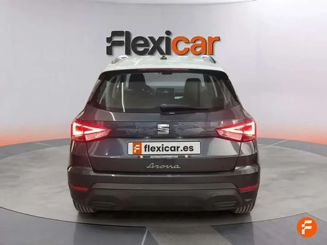 Usado Seat Arona Style 116 CV (85 kW) 2024 Azul SUV