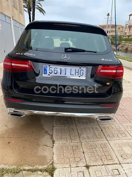 Usado Mercedes GLC250 204 CV (150 kW) 2015 Negro SUV