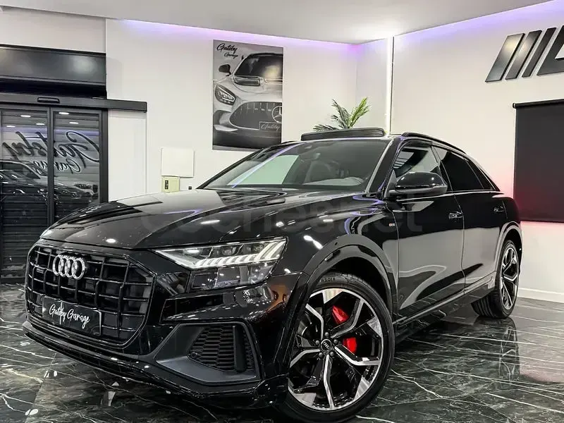 Usado Audi Q8 Advanced Plus 286 CV (210 kW) 2022 Negro SUV