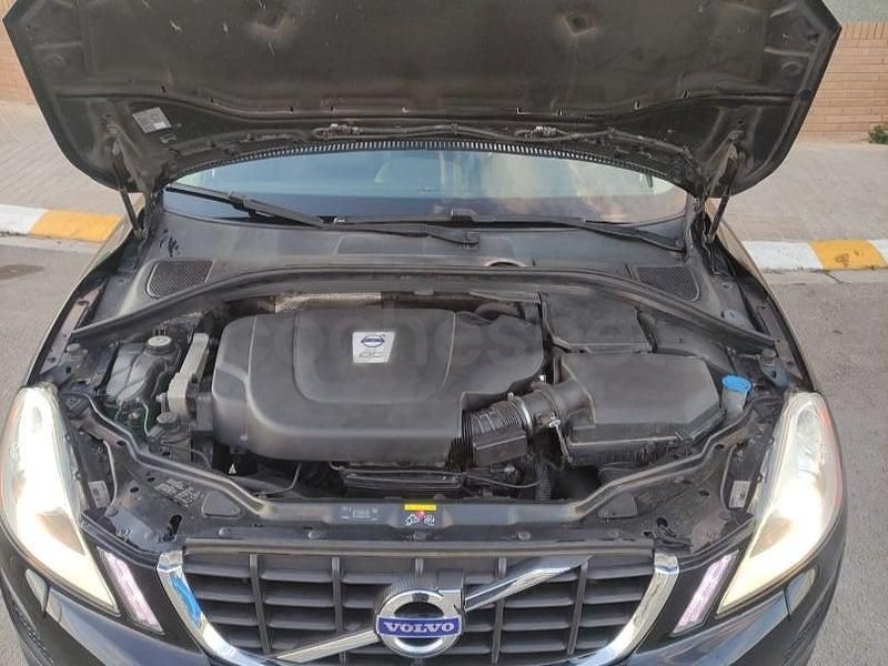 Używany Volvo XC60 Kinetic 215 KM (158 kW) 2011 Czarny SUV