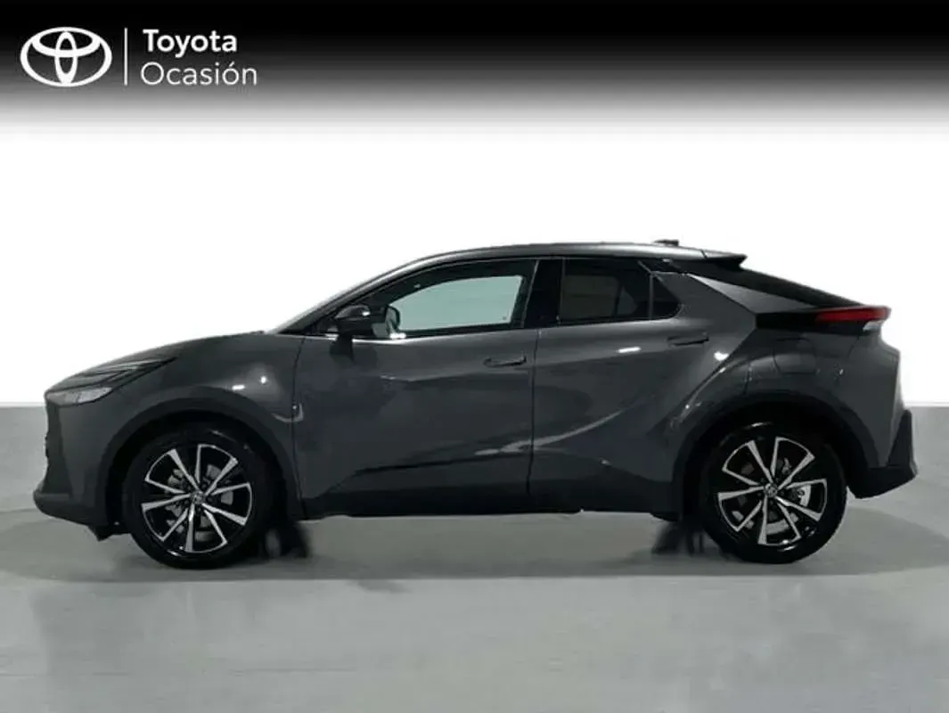 Usado Toyota C-HR Advance 140 CV (102 kW) 2025 Gris SUV