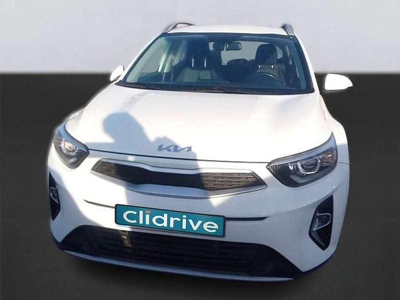 Usado Kia Stonic Plus 101 CV (74 kW) 2022 Blanco SUV