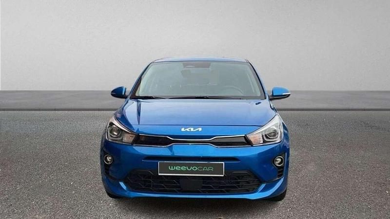 Usado Kia Rio 101 CV (74 kW) 2022 Azul Utilitario