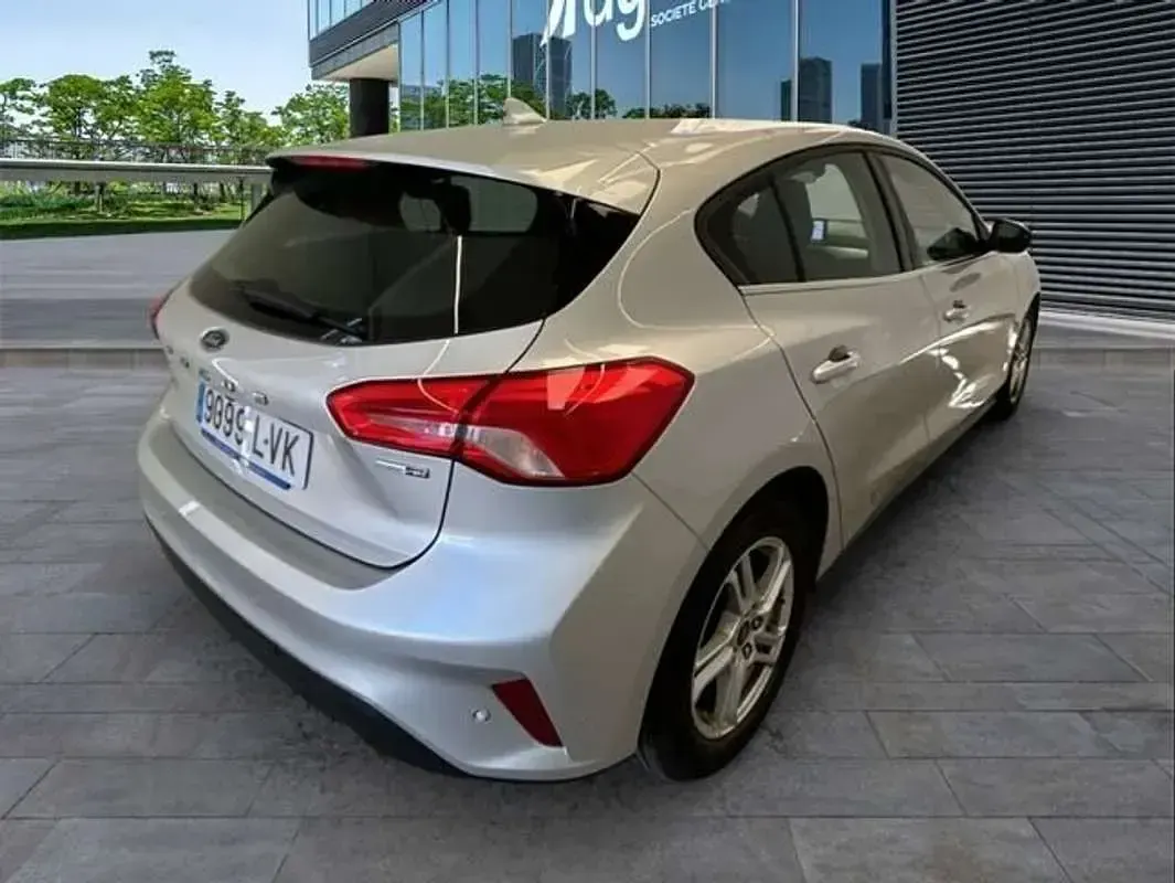 Usado Ford Focus Trend+ 125 CV (91 kW) 2021 Blanco Utilitario