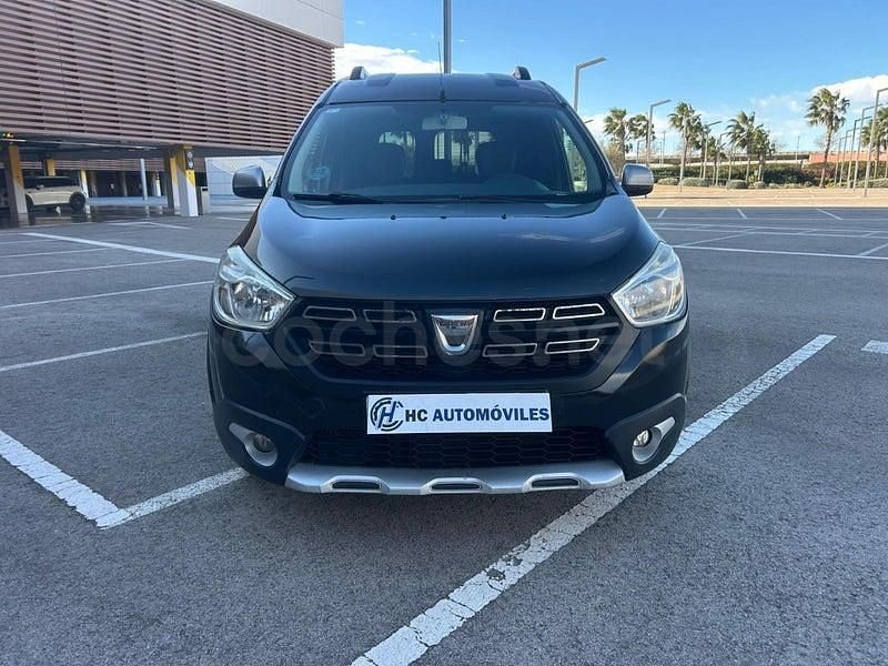 Usado Dacia Dokker 90 CV (66 kW) 2017 Negro Monovolumen