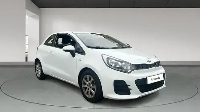 Usado Kia Rio 84 CV (61 kW) 2016 Blanco Utilitario