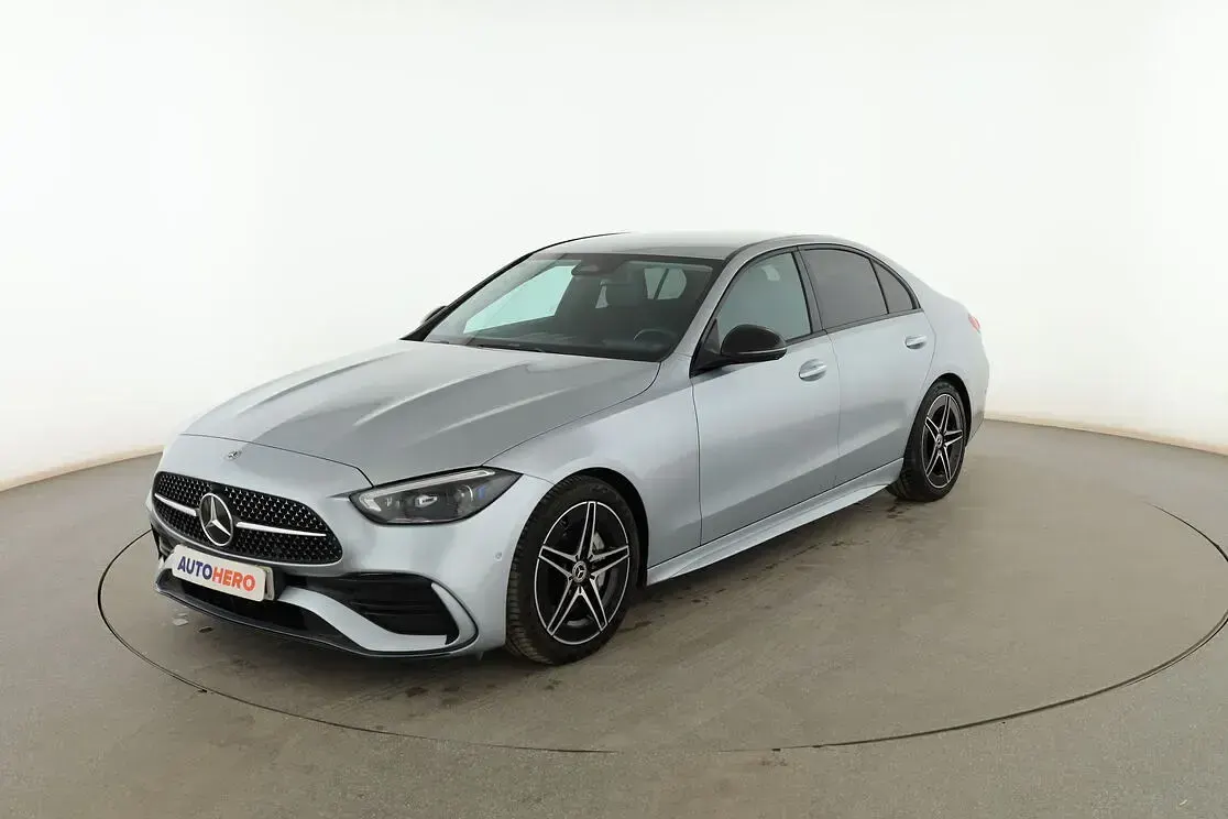 Usado Mercedes C220 AMG line 200 CV (147 kW) 2021 Berlina