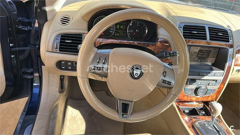 Usado Jaguar XKR 416 CV (305 kW) 2007 Azul Coupe