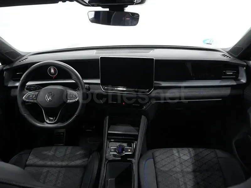 Usado VW Tayron R-line 150 CV (110 kW) 2025 Violeta / lila SUV