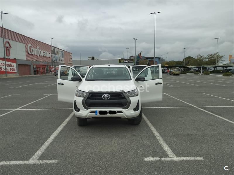 Usado Toyota HiLux 150 CV (110 kW) 2024 Blanco Pickup/Camioneta