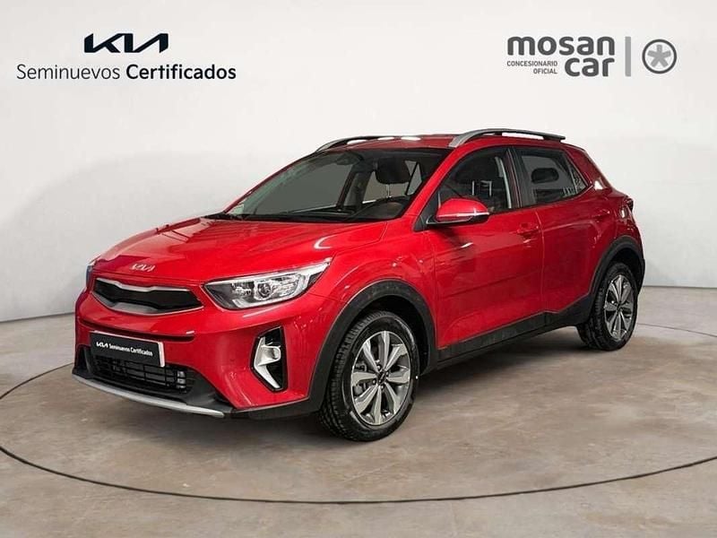 Nuevo Kia Stonic 101 CV (74 kW) 2025 Rojo SUV