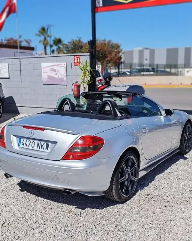 Usado Mercedes SLK200 163 CV (119 kW) 2004 Gris Descapotable