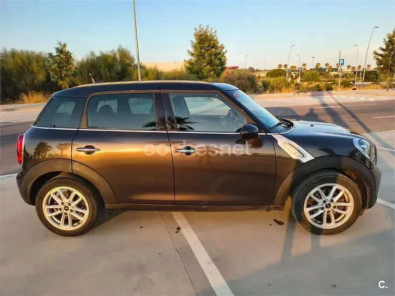 Usado Mini Cooper D Countryman 112 CV (82 kW) 2016 Marrón SUV